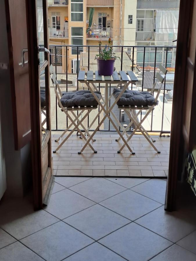 טורינו Cozy Room Stanza Close City Center In A Family House Stanza In Appartamento Condiviso Noi Viviamo In Casa Stanza In Affitto מראה חיצוני תמונה