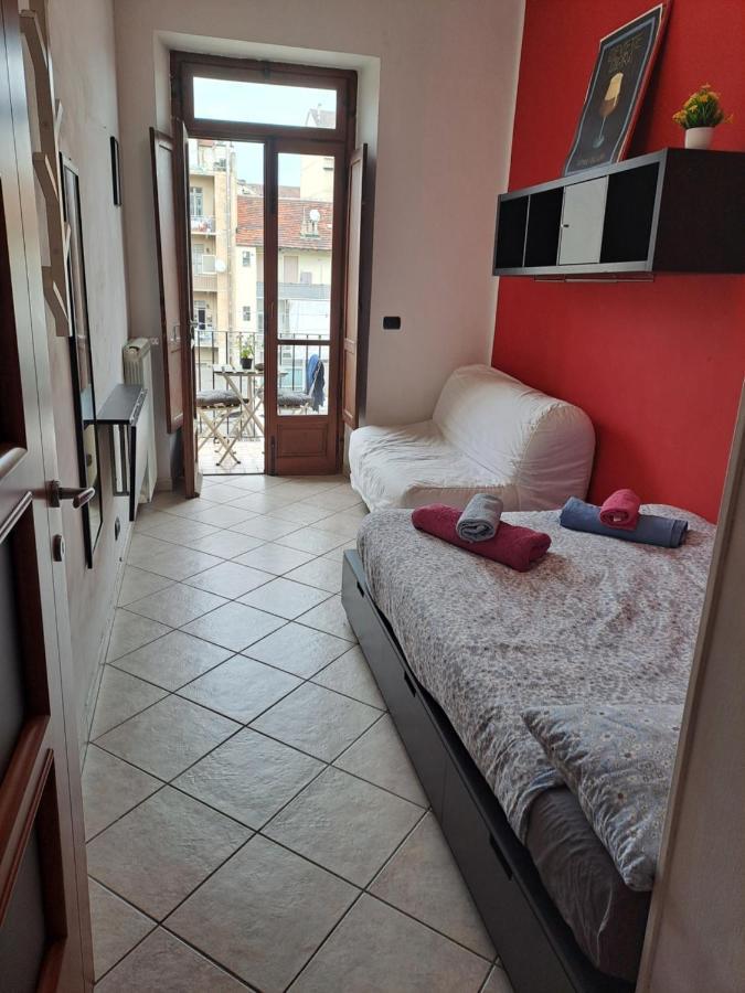 טורינו Cozy Room Stanza Close City Center In A Family House Stanza In Appartamento Condiviso Noi Viviamo In Casa Stanza In Affitto מראה חיצוני תמונה